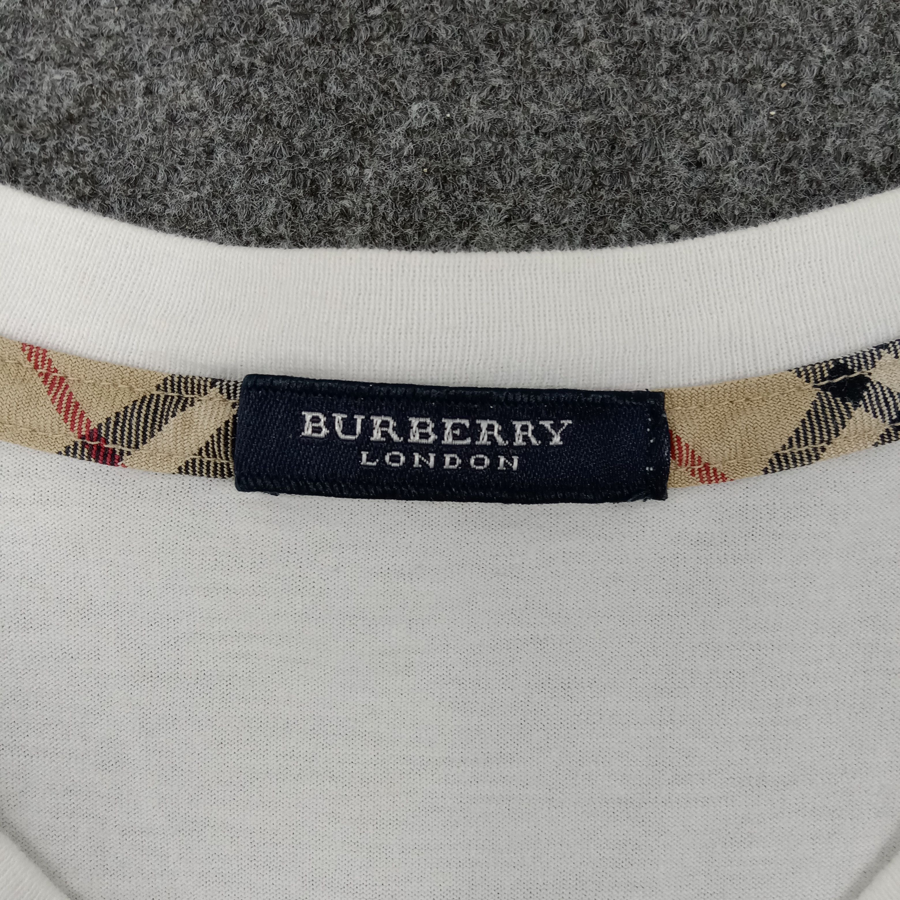 Burberry × Vintage Burberry London Spell Out Nova Check Tshirt Size US M / EU 48-50 / 2 - 3 Thumbnail
