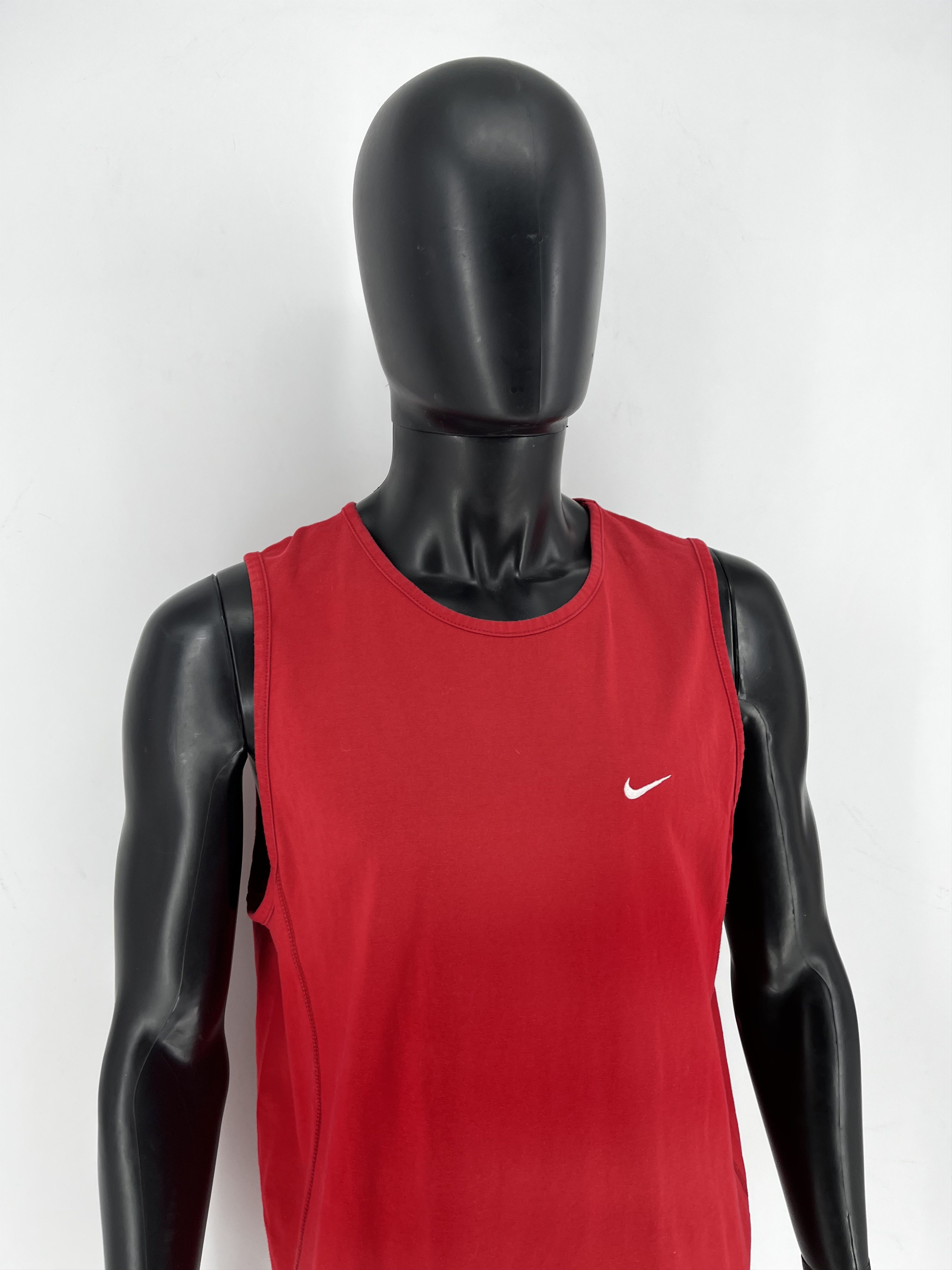 Nike Vintage Nike Tank Top Shirt Mens Red Sleeveless Logo Size US L / EU 52-54 / 3 - 4 Thumbnail