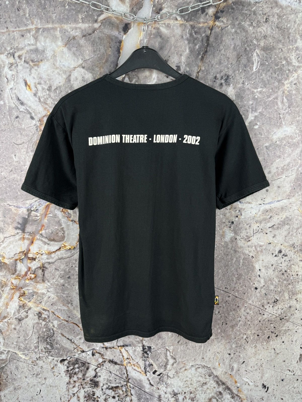 Metallica Men’s We Will Rock You London 2002 T-Shirt Size Medium Size US M / EU 48-50 / 2 - 8 Thumbnail