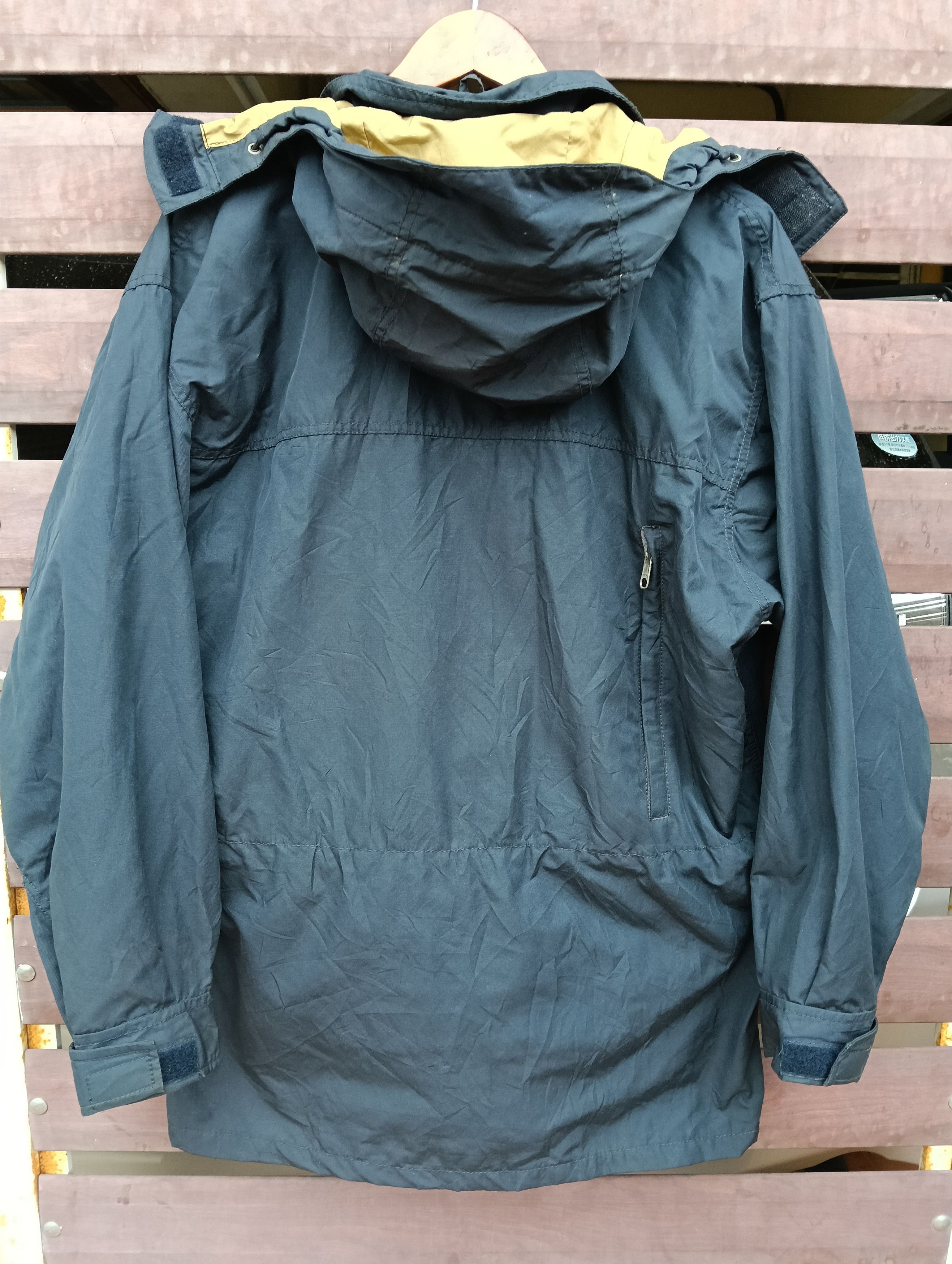 The North Face VINTAGE THE NORTH FACE HOODIE JACKET. Size US M / EU 48-50 / 2 - 2 Thumbnail