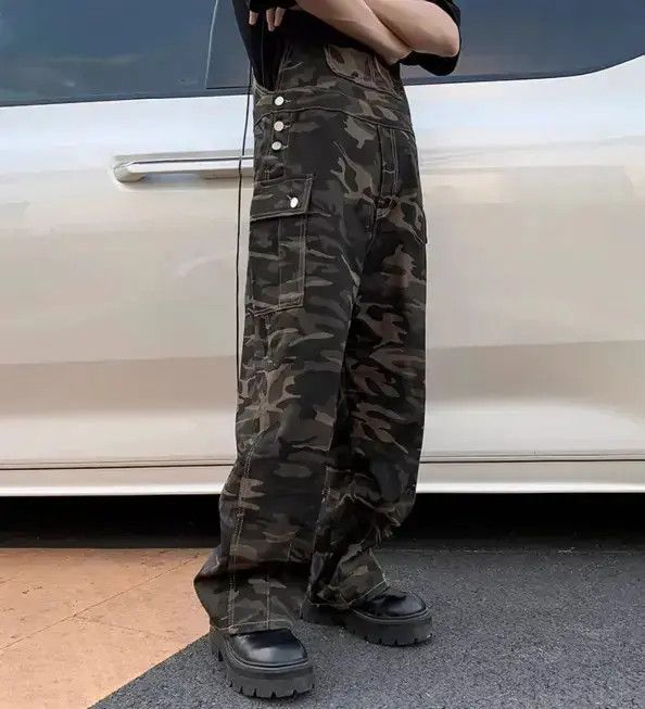 Japanese Brand Retro Loose Straight Camo Back Strap Jeans Size US 32 / EU 48 - 2 Thumbnail
