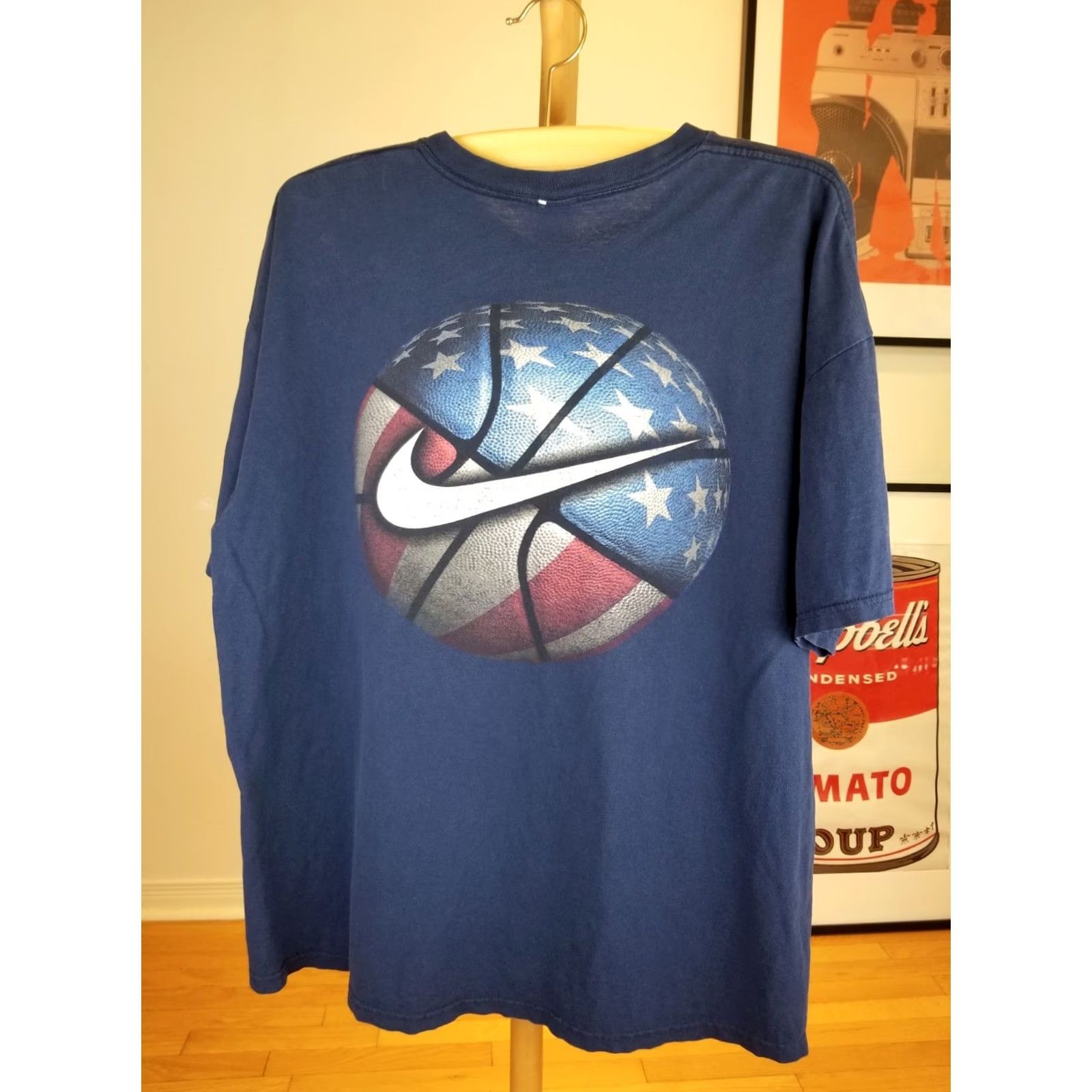 Nike VINTAGE Nike E Pluribus Hoop UM BASKETBALL USA TEAM NAVY T-SHIRT SZ XXL Shirt Men's Navy 1990s 1996 USA Football (adjusted for clarity) Size US XXL / EU 58 / 5 - 2 Thumbnail