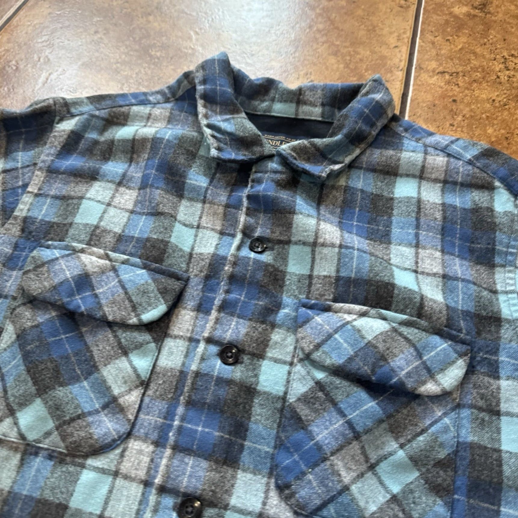 Pendleton VTG Pendleton Board Shirt Wool Large Gray Blue Shadow Plaid USA Mens L Button-Up Collar Ship Worldwide Size US L / EU 52-54 / 3 - 2 Thumbnail