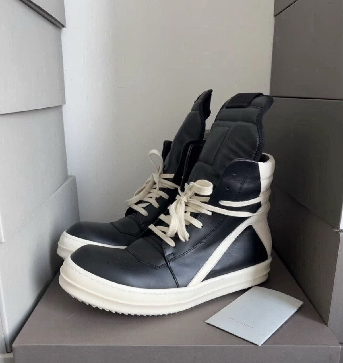 Rick Owens Rick Owens 26SS Mainline Black and White High-Top Shoes Size US 8 / EU 41 - 5 Thumbnail
