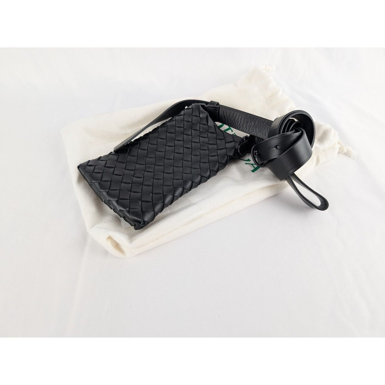 Bottega Veneta o1rshd1 Size: OS / Intrecciato Cabat in Black Size ONE SIZE - 8 Thumbnail