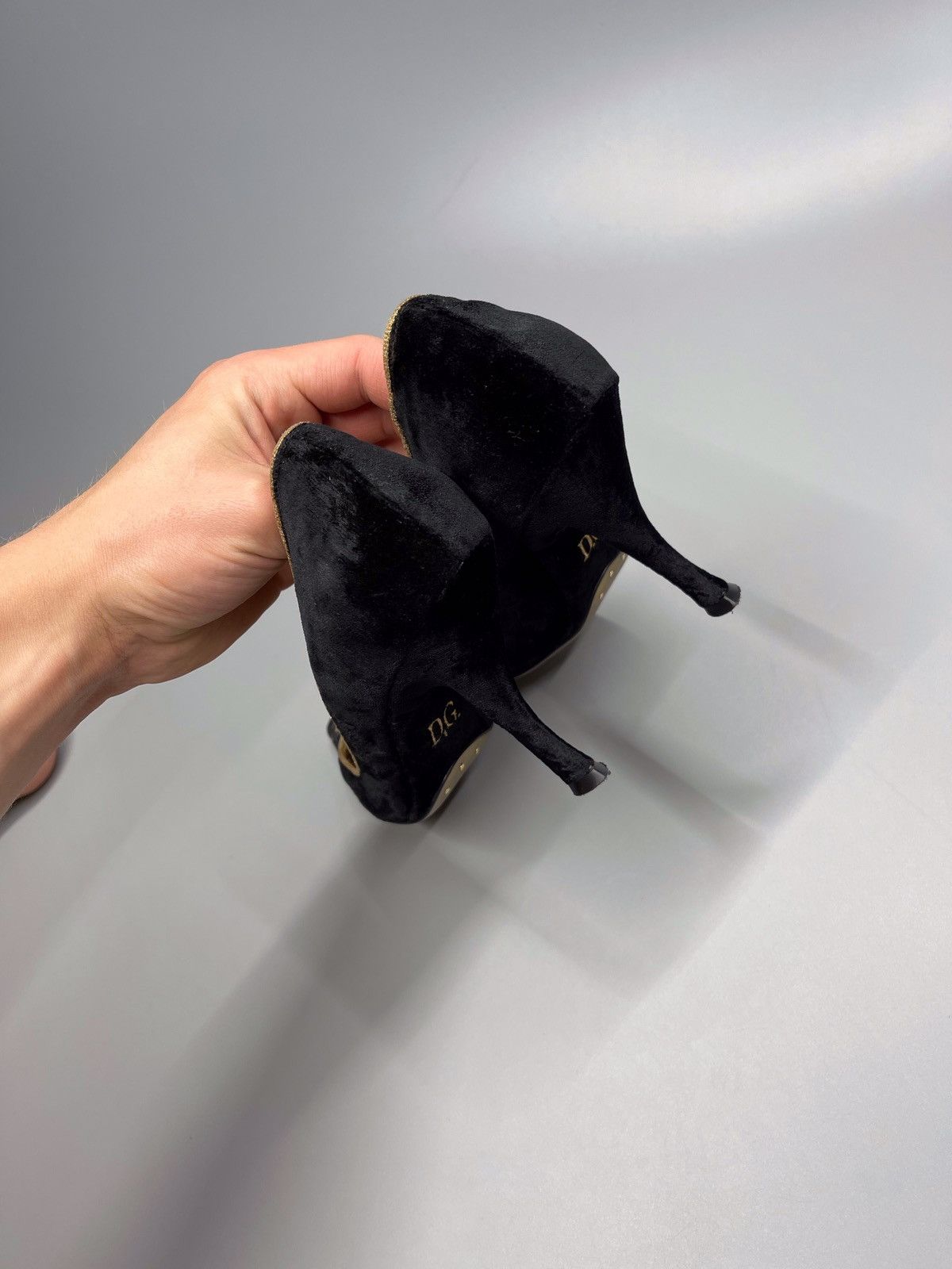 Rare Dolce Gabbana Velour Heels