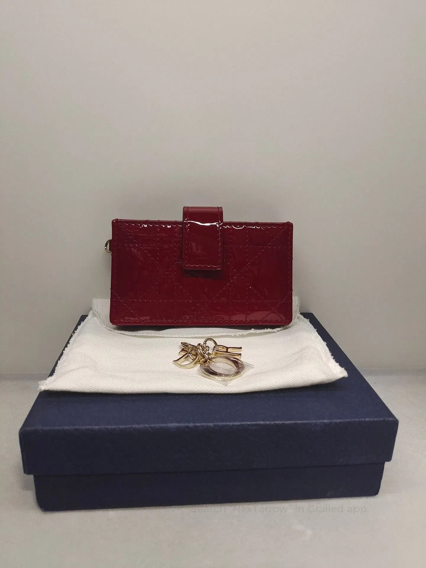 Dior Dior Red Cowhide Cannage 5-Slot Card Holder. Size ONE SIZE - 1 Thumbnail