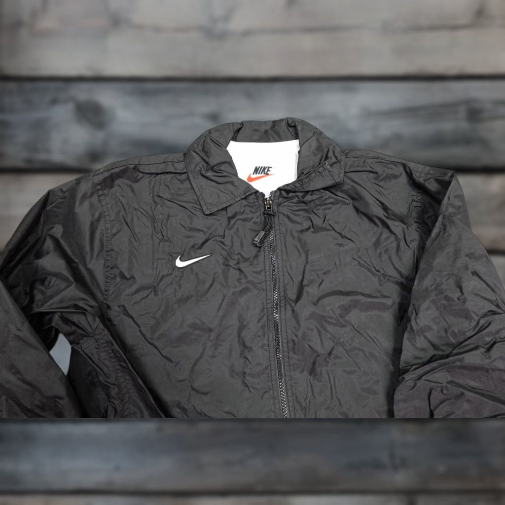 Nike Nike Jacket Womens Large Black Windbreaker Lightweight Track Warm Up Swishy Size L / US 10 / IT 46 - 1 Thumbnail