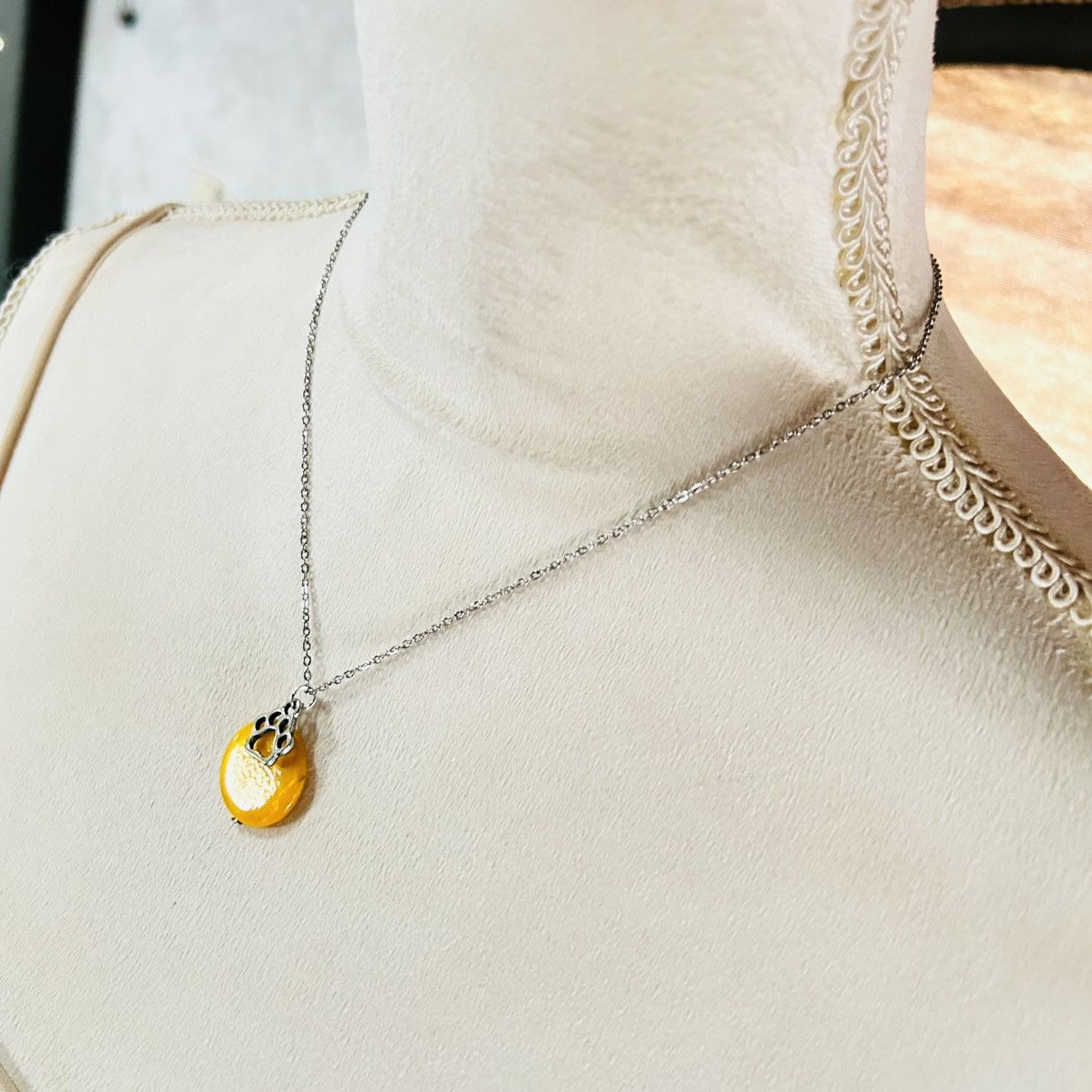 Handmade Handcrafted mustard yellow mother of pearl paw necklace Size ONE SIZE - 3 Thumbnail