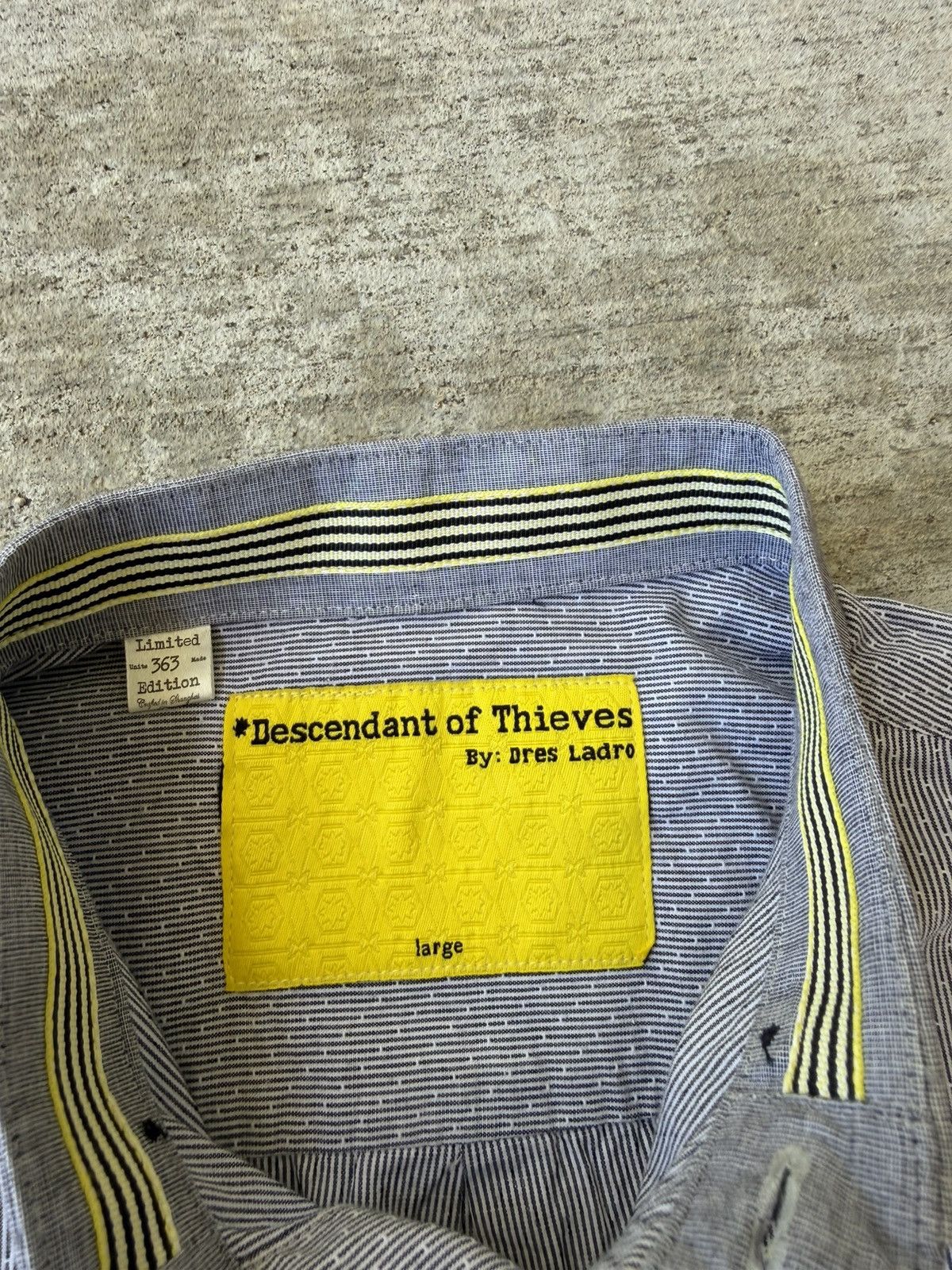 Descendant of Thieves Descendant of Thieves Button Up Shirt Size US L / EU 52-54 / 3 - 6 Thumbnail