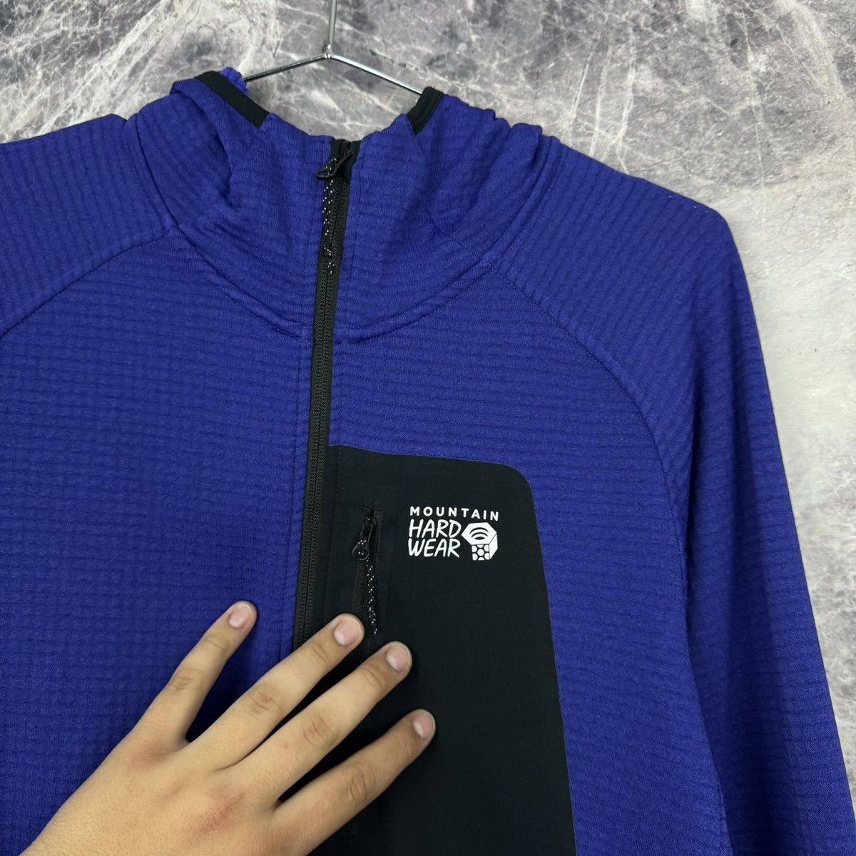 Mountain Hardwear Mountain Hardwear zip hoodie ! Size US L / EU 52-54 / 3 - 3 Thumbnail