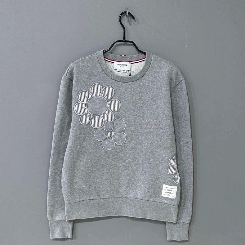 Thom Browne Thom Browne Floral gray sweatshirt 2505-Nextarrow Size US S / EU 44-46 / 1 - 1 Thumbnail