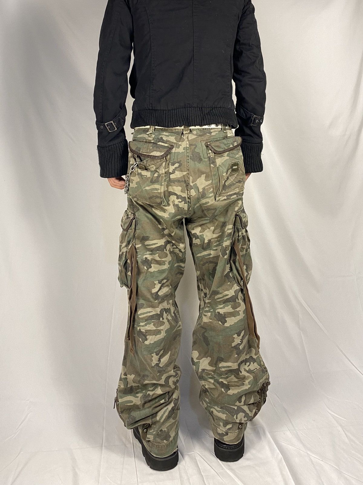 Jun Takahashi 2000 Jun Men Cargo Camo Studded Multipocket Bondage Size US 33 - 4 Thumbnail