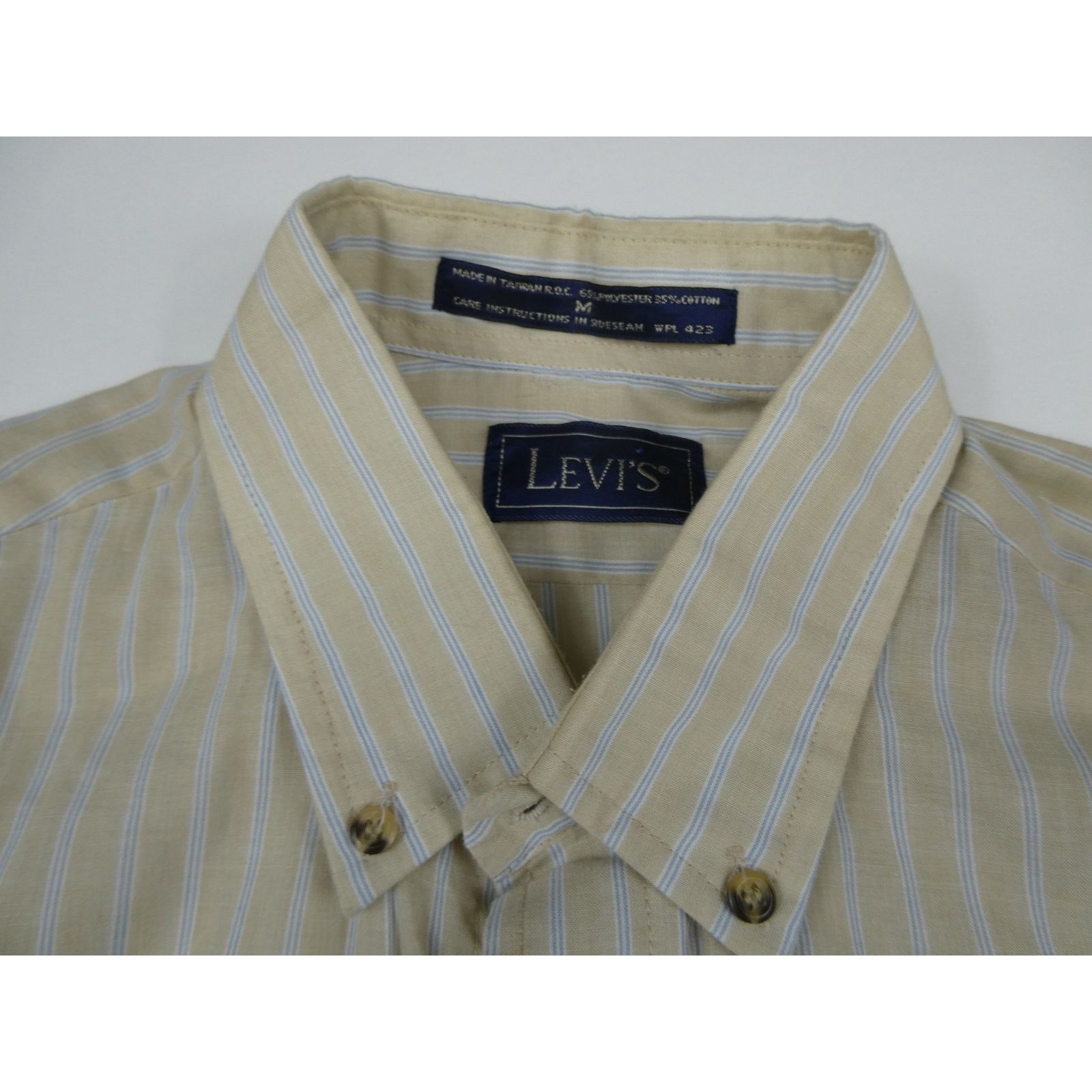 Levi's vintage Levi's men's tailored light weight shirt, medium Size US M / EU 48-50 / 2 - 2 Thumbnail