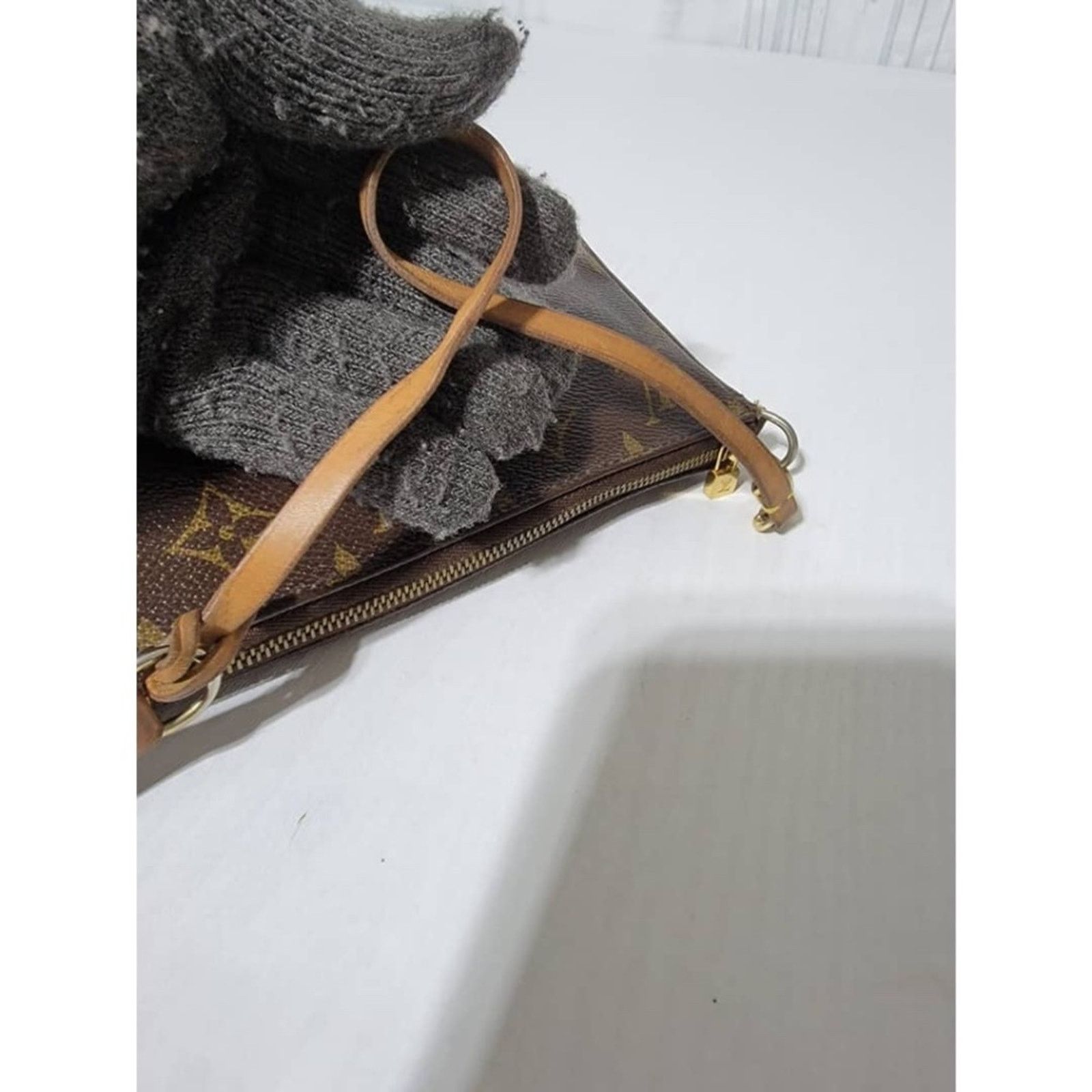 Louis Vuitton Authentic LOUIS VUITTON Monogram Pochette Accessoires Brown Size ONE SIZE - 9 Thumbnail
