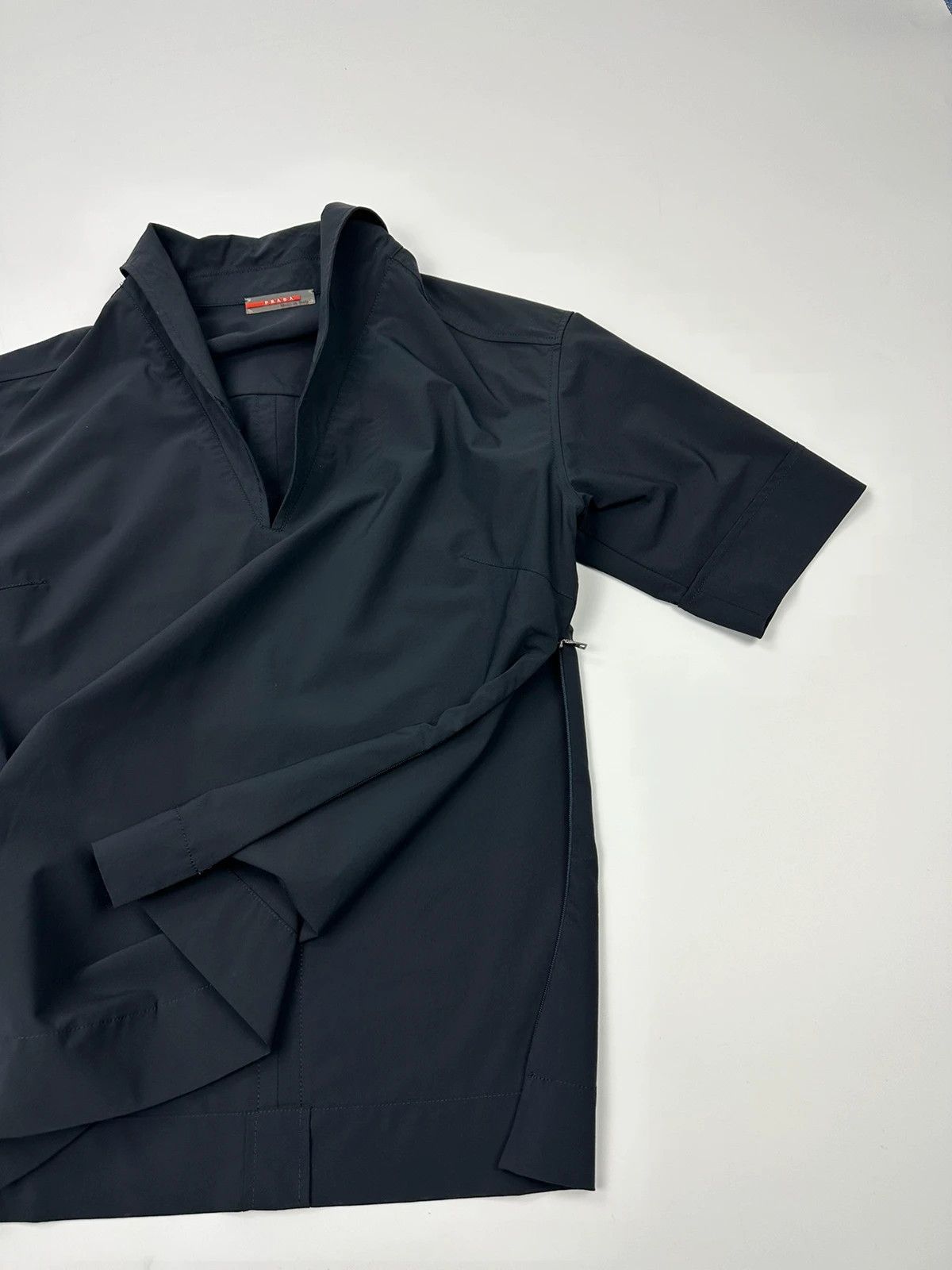 Prada Prada Sport SS2000 V Neck Light Nylon Navy Blue Top Shirt Size M / US 6-8 / IT 42-44 - 8 Thumbnail