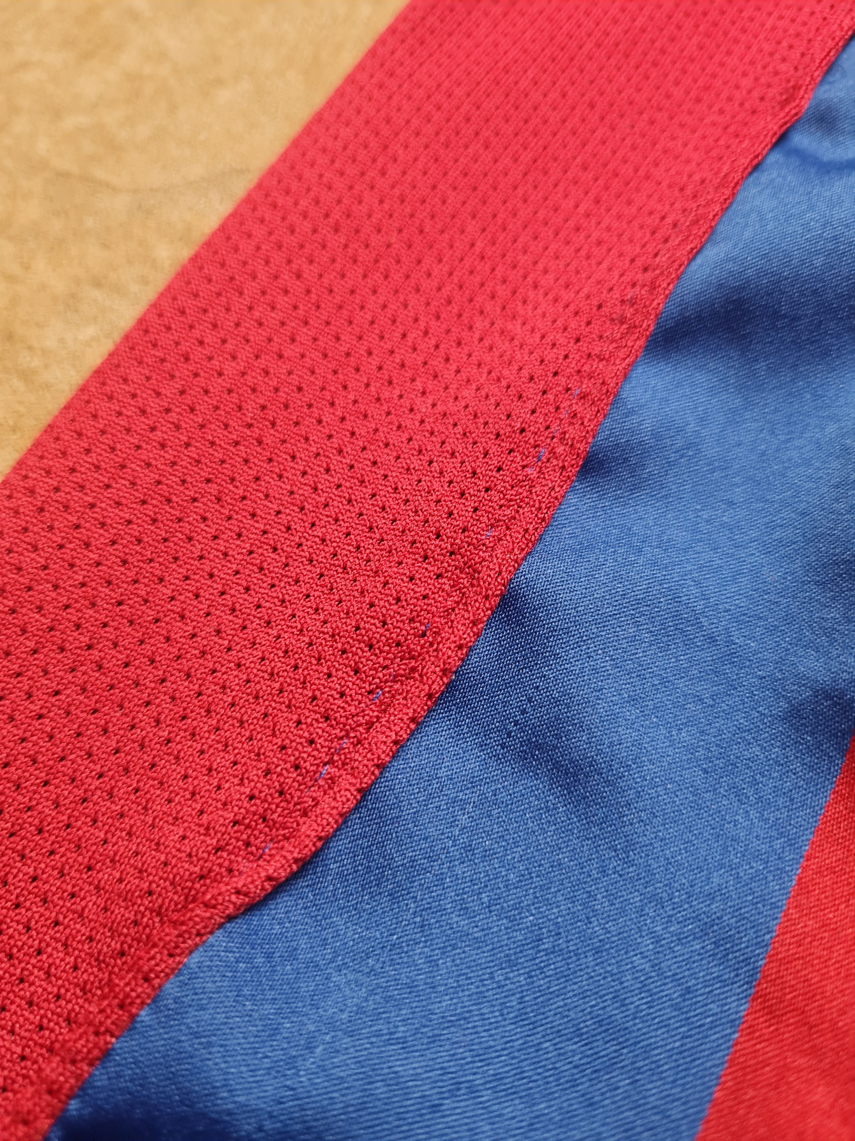 Nike Jersey Barcelona Home football shirt 2004/2005 Soccer Nike Size US XXS / EU 40 - 19 Thumbnail