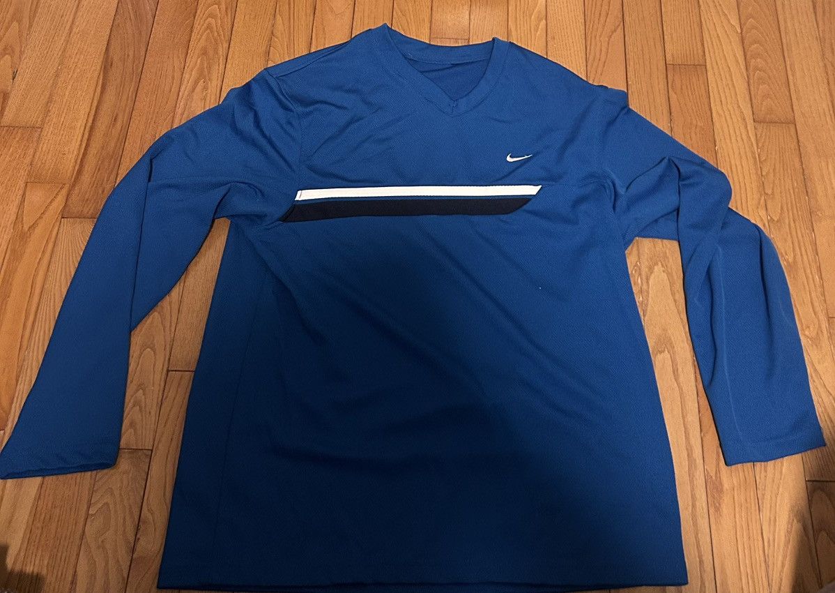 Nike Blue Nike long sleeve Size US L / EU 52-54 / 3 - 1 Thumbnail