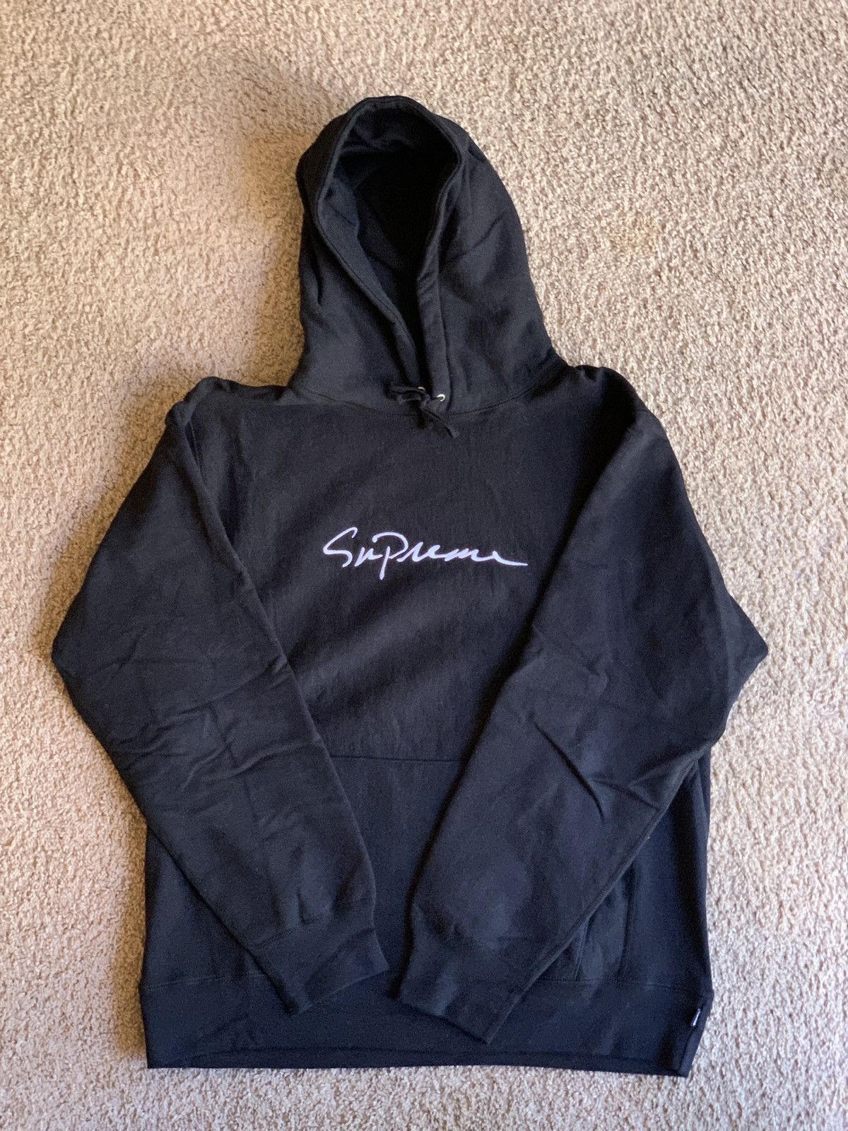 Supreme Script Logo outlets Crewneck