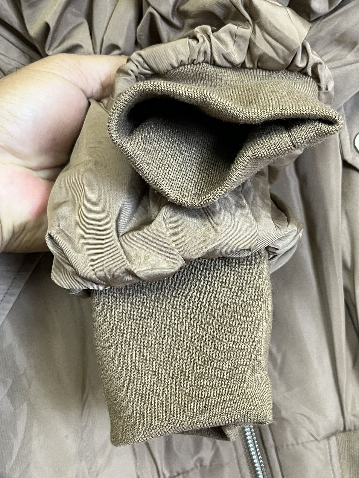 GU × Undercover UNDERCOVER x GU JUN TAKAHASHI BOMBER JACKET Size US M / EU 48-50 / 2 - 6 Thumbnail