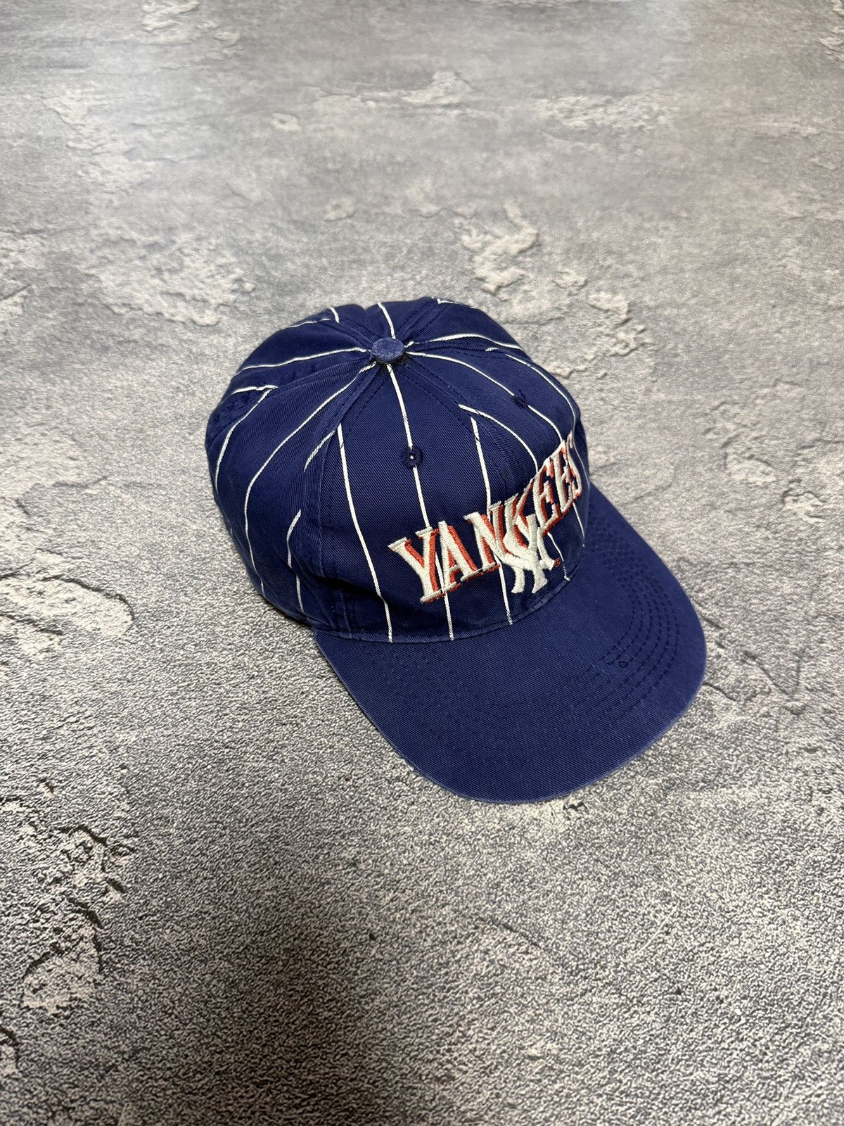 Vintage Vintage New York Yankees Cap Size ONE SIZE - 2 Thumbnail