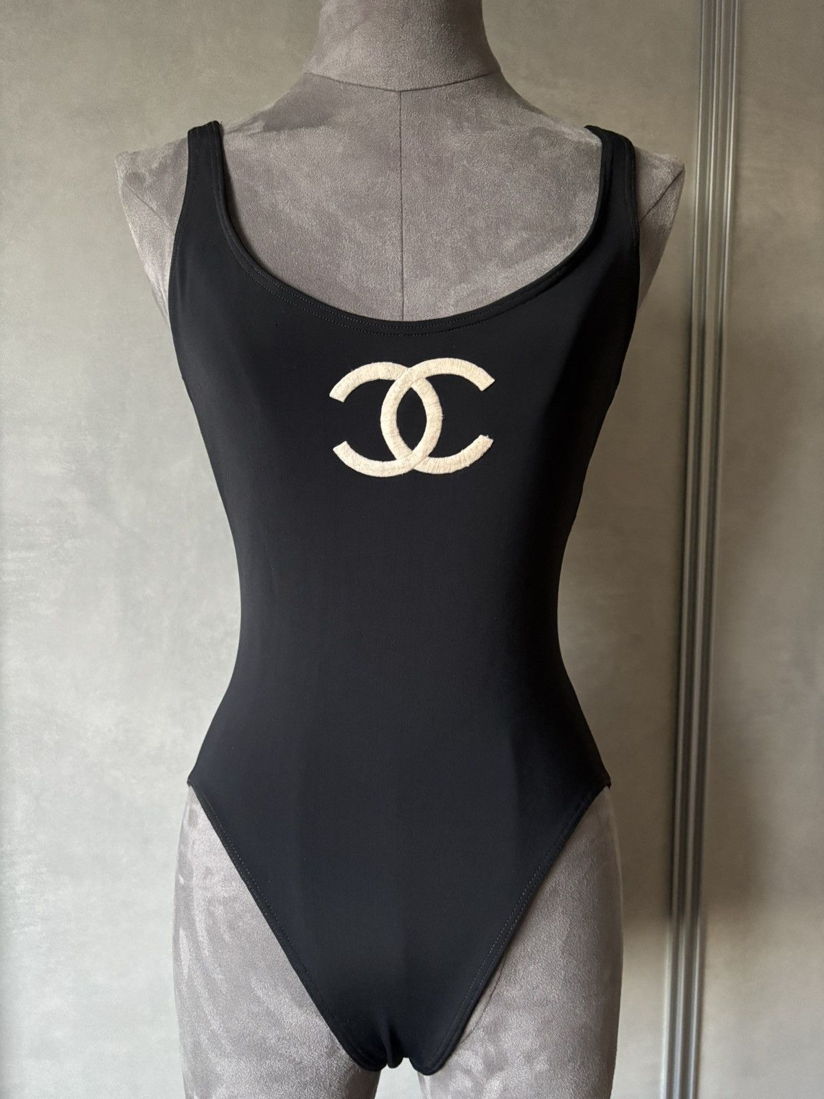 Chanel CHANEL Spring/Summer 1994 Runway Swimsuit Lagerfeld Era Size XS / US 0-2 / IT 36-38 - 1 Thumbnail