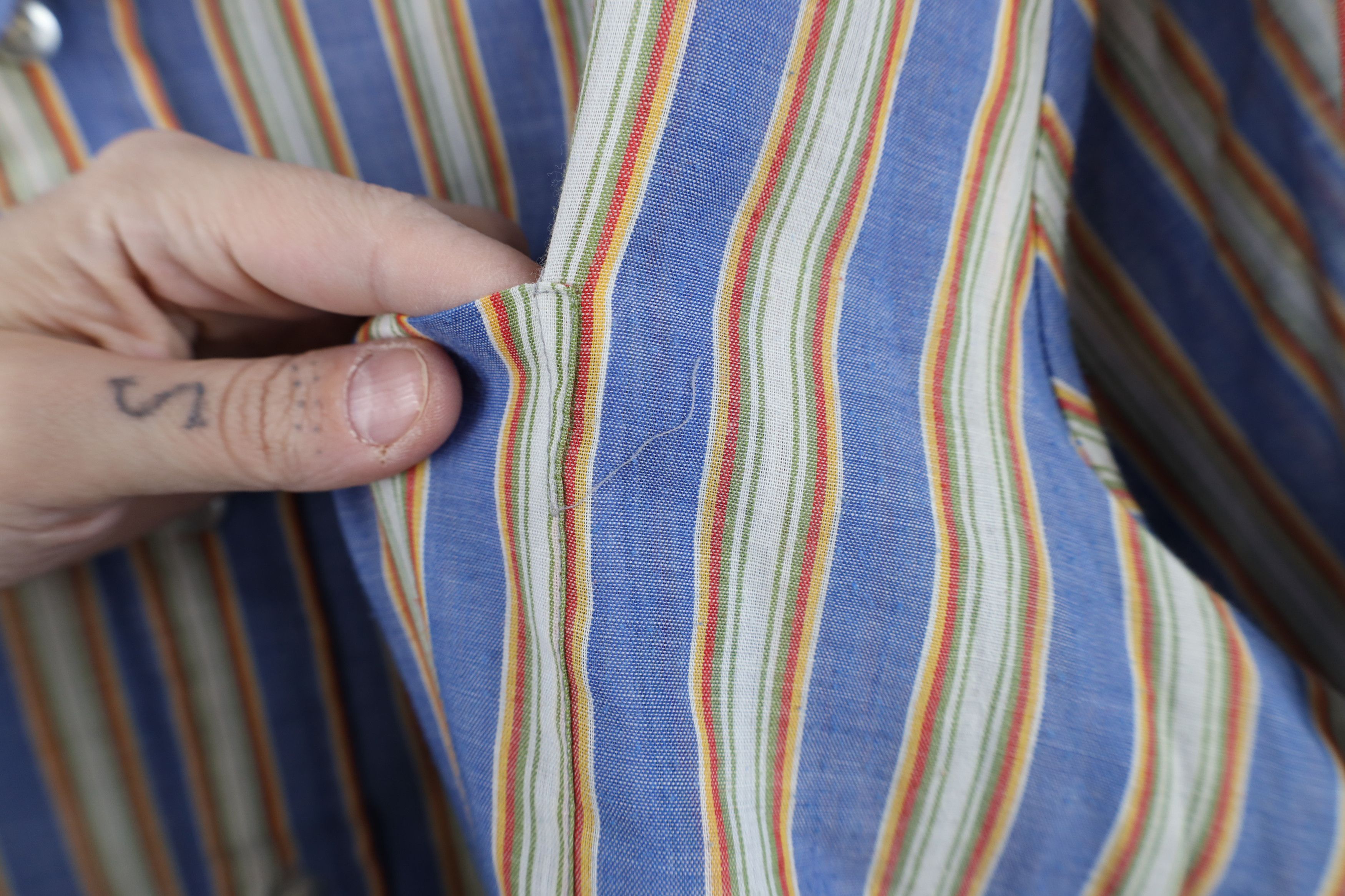 Vintage Vintage 60s 70s Streetwear Striped Collared Button Shirt Size US L / EU 52-54 / 3 - 7 Thumbnail