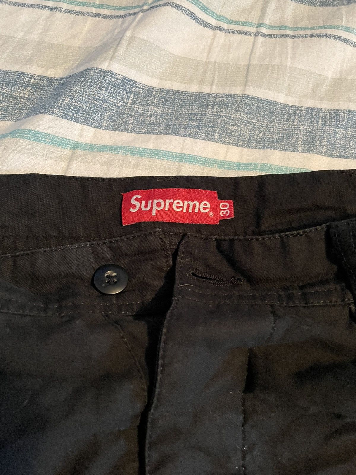 Supreme black supreme cargo shorts Size US 30 / EU 46 - 4 Thumbnail