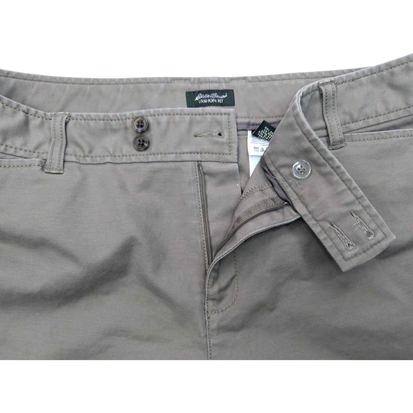 Eddie Bauer Eddie Bauer Vashon Fit Women 18 Khakis Pants Flat Front Stretch 38x30 Brown Twill Regular Pattern Solid Front Zip Pockets Button Logo Size 40" / US 18 - 7 Thumbnail