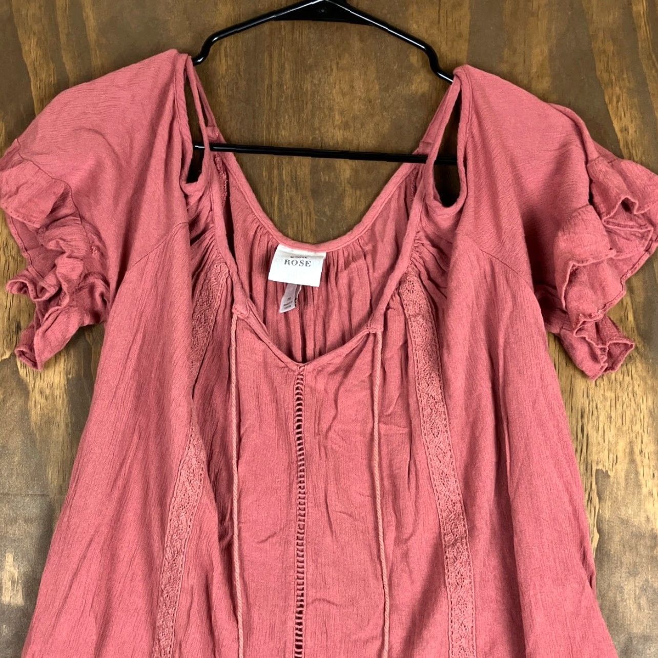 Vintage Knox Rose Womens Blouse Blush V Neck Short Sleeve Shoulder Slits Rayon Medium Size M / US 6-8 / IT 42-44 - 2 Thumbnail