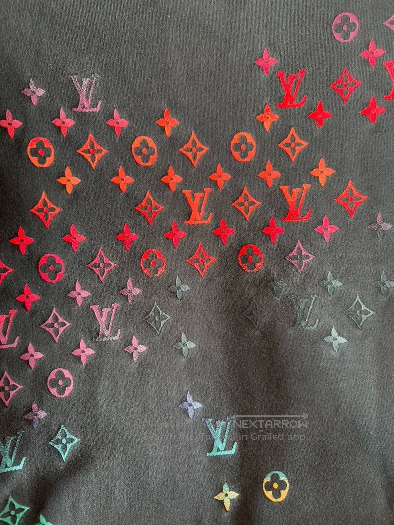 Louis Vuitton Louis Vuitton Gradient presbyopic embroidered logo hoodie Size US S / EU 44-46 / 1 - 3 Thumbnail