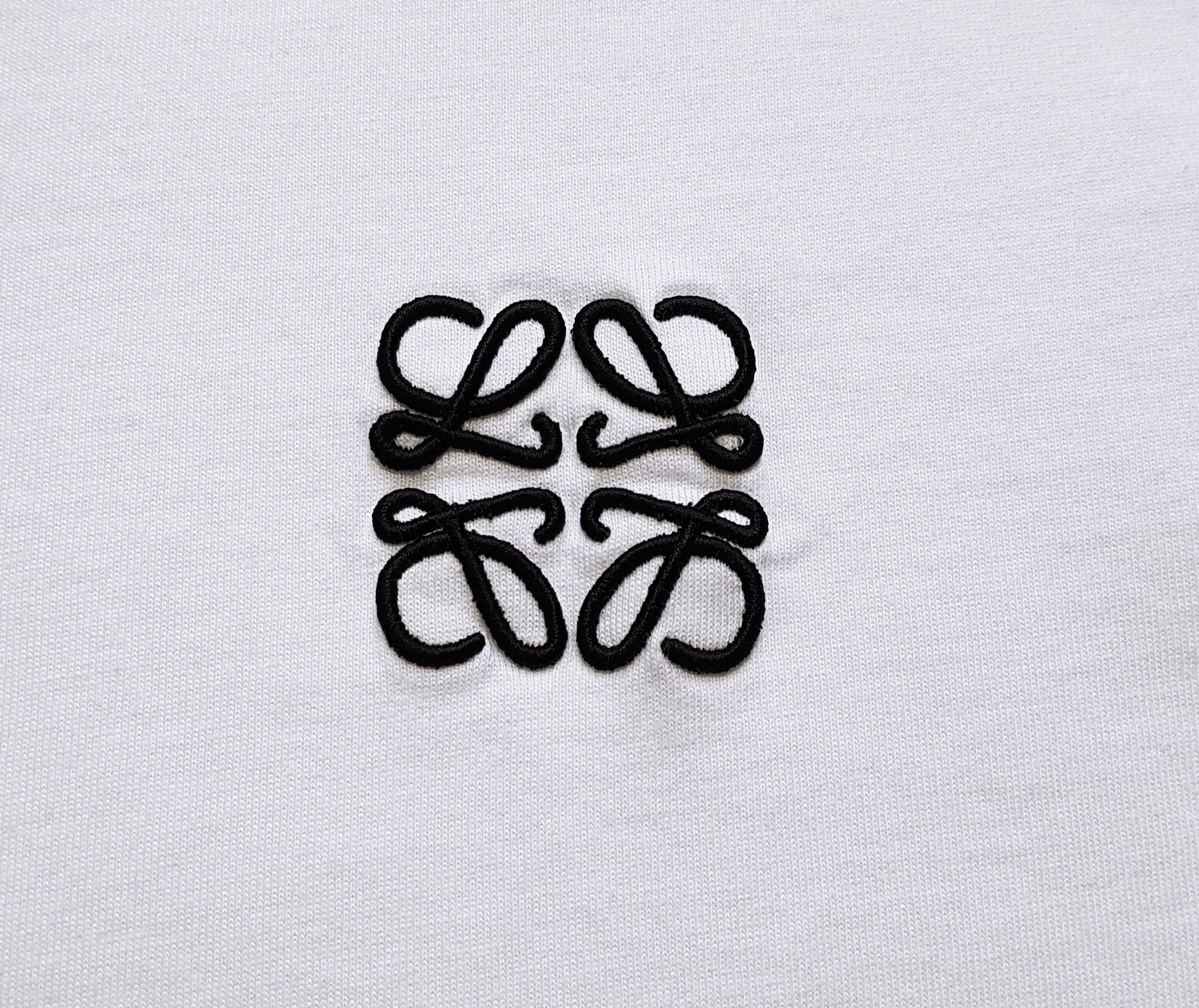 Loewe Loewe Anagram Logo T Shirt White sz L Size US L / EU 52-54 / 3 - 3 Thumbnail
