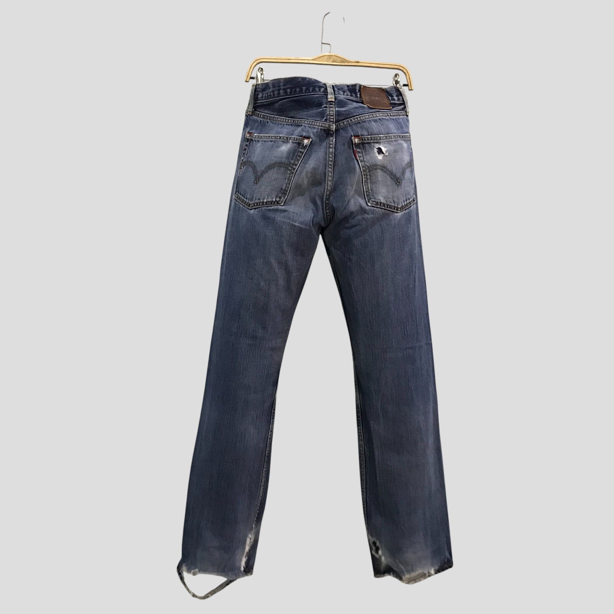 Levi's Vintage Levi’s 501 Distressed Blue Straight Leg High Waist Size US 30 / EU 46 - 2 Thumbnail