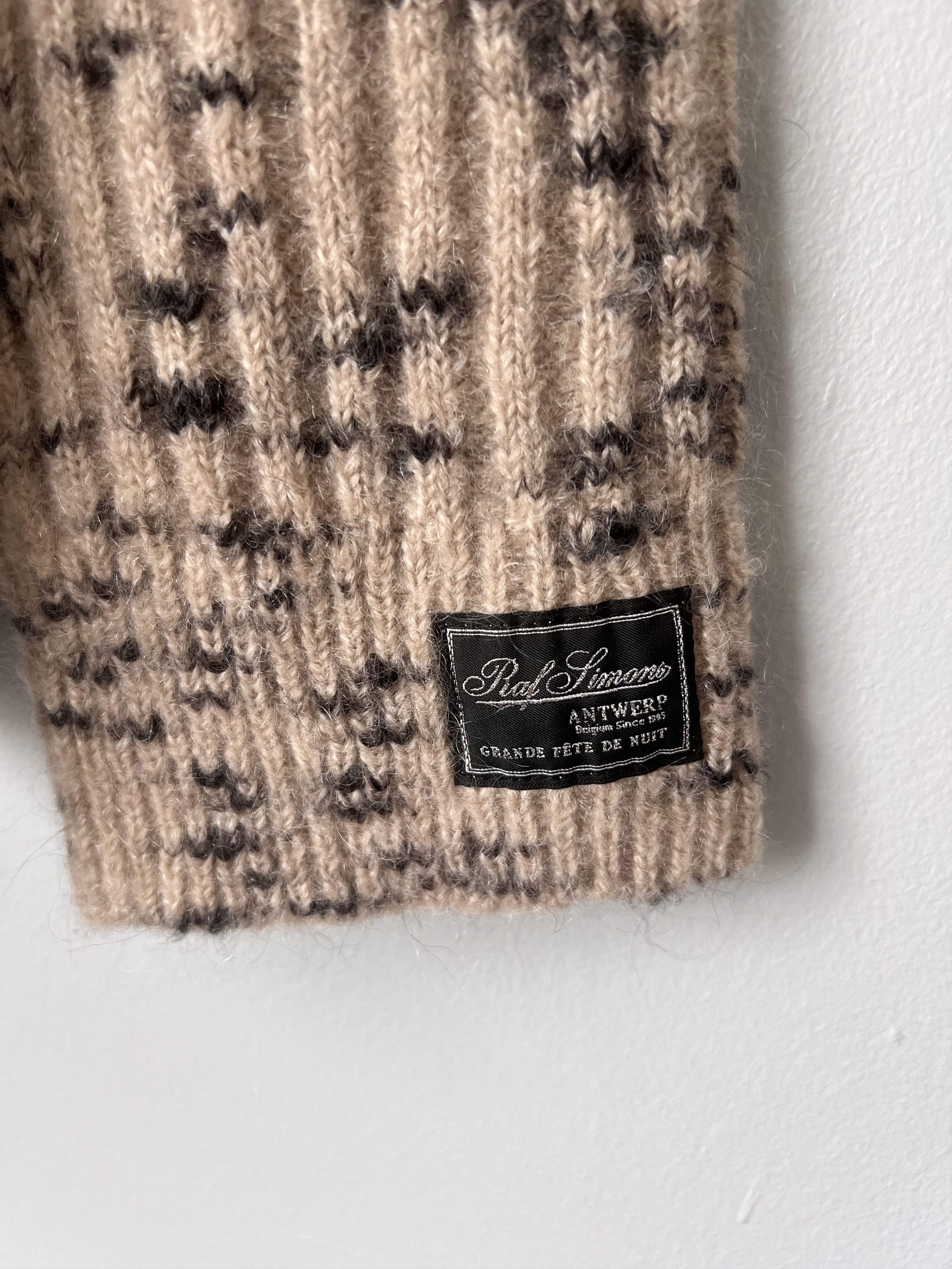 Raf Simons Raf Simons Mohair Ribbed Sweater in Beige Size US L / EU 52-54 / 3 - 5 Thumbnail