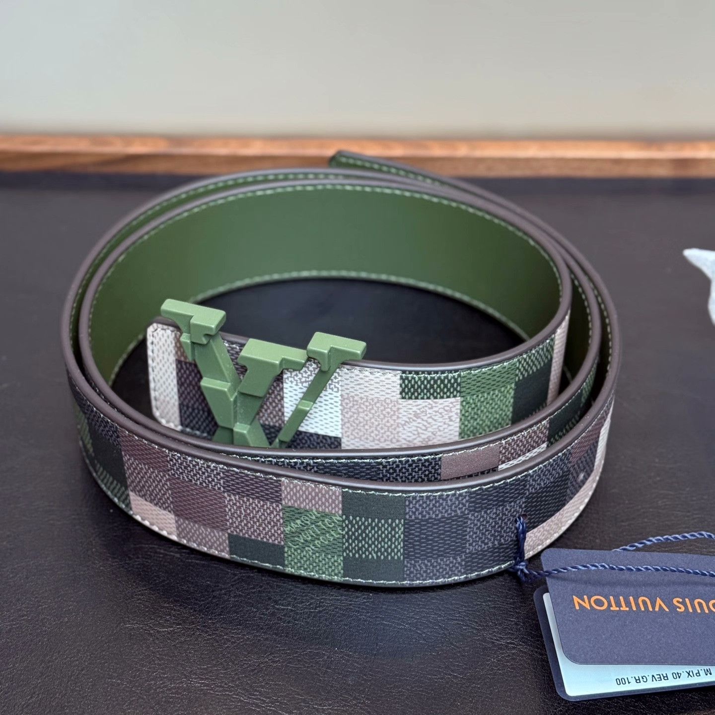 Louis Vuitton Louis Vuitton Printed Graphic Belt 10 Men Size ONE SIZE - 1 Thumbnail