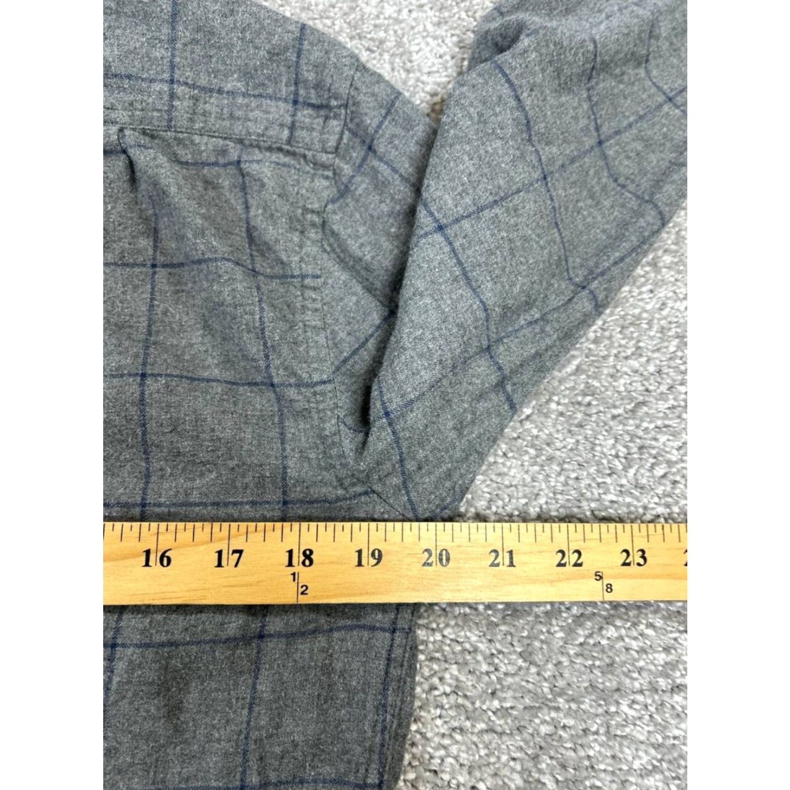 UNTUCKit UNTUCKit Shirt Mens Small Gray Cotton Button Up Shirt Size US S / EU 44-46 / 1 - 5 Thumbnail