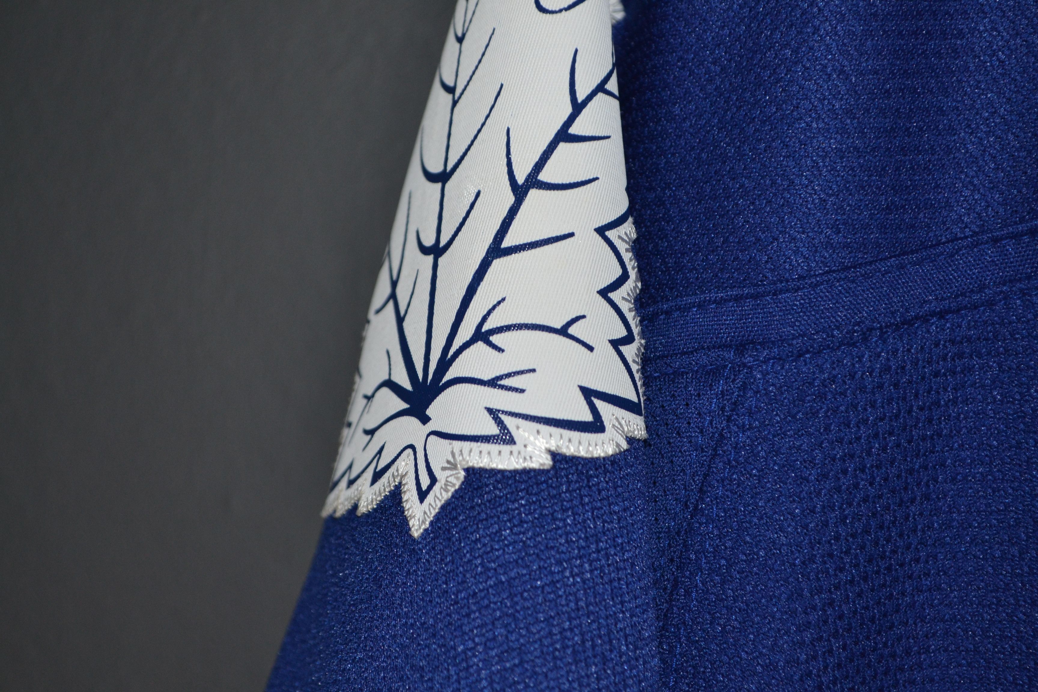 Reebok Toronto Maple Leafs James Van Riemsdyk 21 Reebok Jersey XXL Size US XXL / EU 58 / 5 - 7 Thumbnail