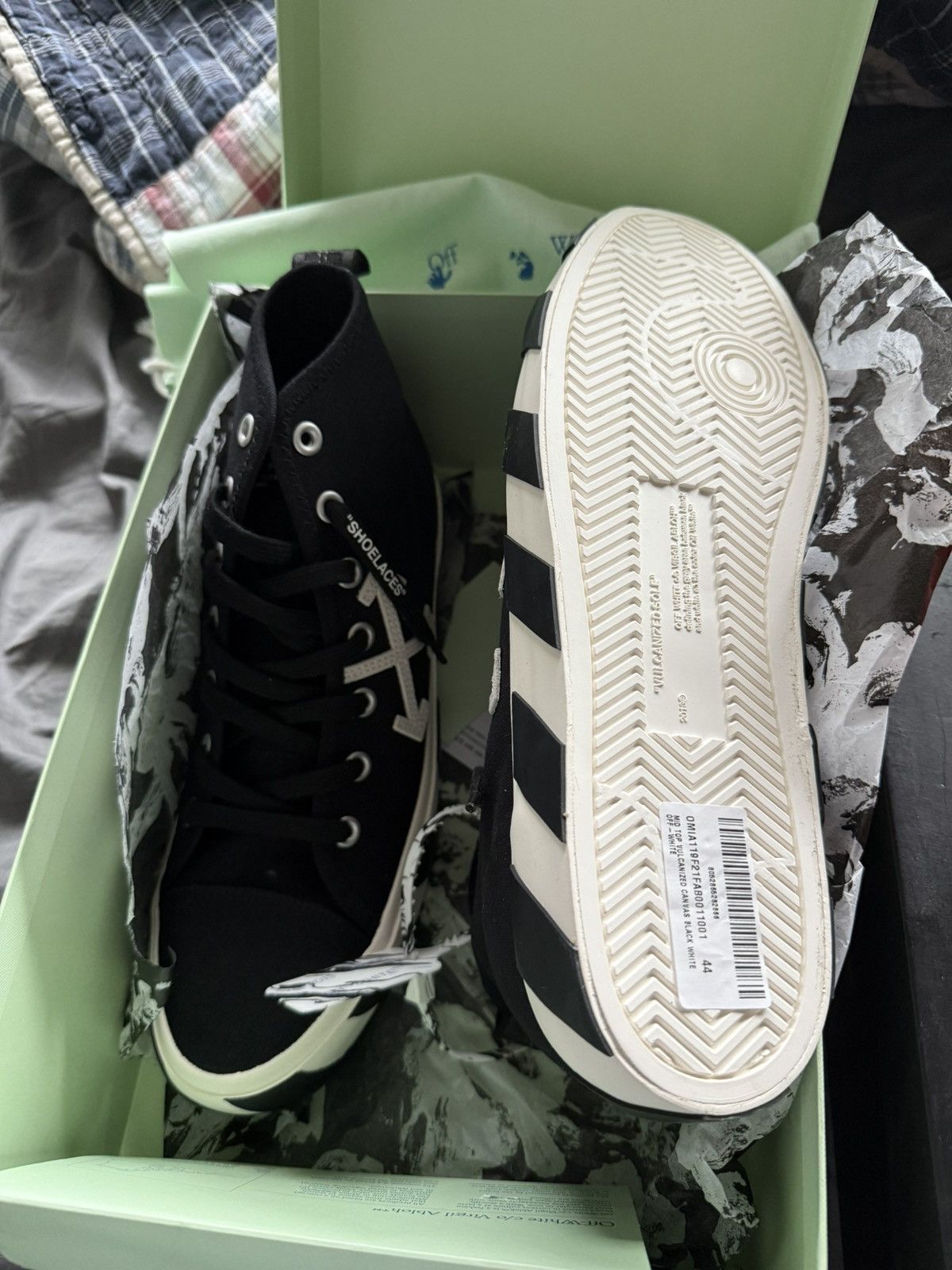 Off-White Off White Mid Top Vulcanized Canvas Size US 11 / EU 44 - 4 Thumbnail