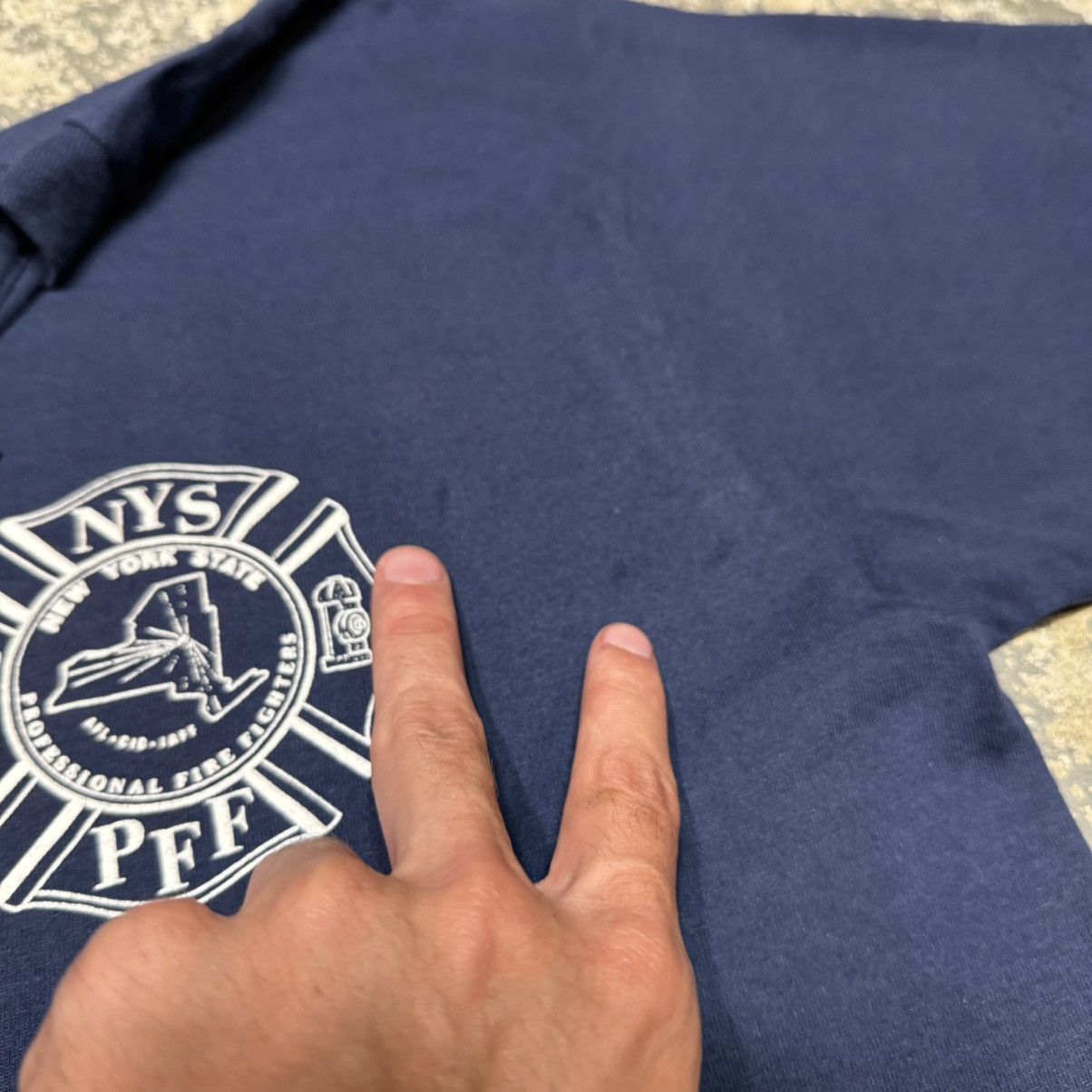 Vintage Vintage NYS Professional Firefighter Navy 90s Tshirt Size US XL / EU 56 / 4 - 8 Thumbnail