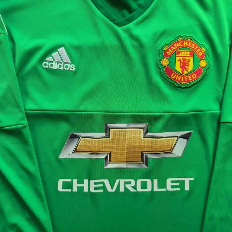 Adidas Manchester United 2015-16 goalkeeper football jersey size M Size US M / EU 48-50 / 2 - 4 Thumbnail