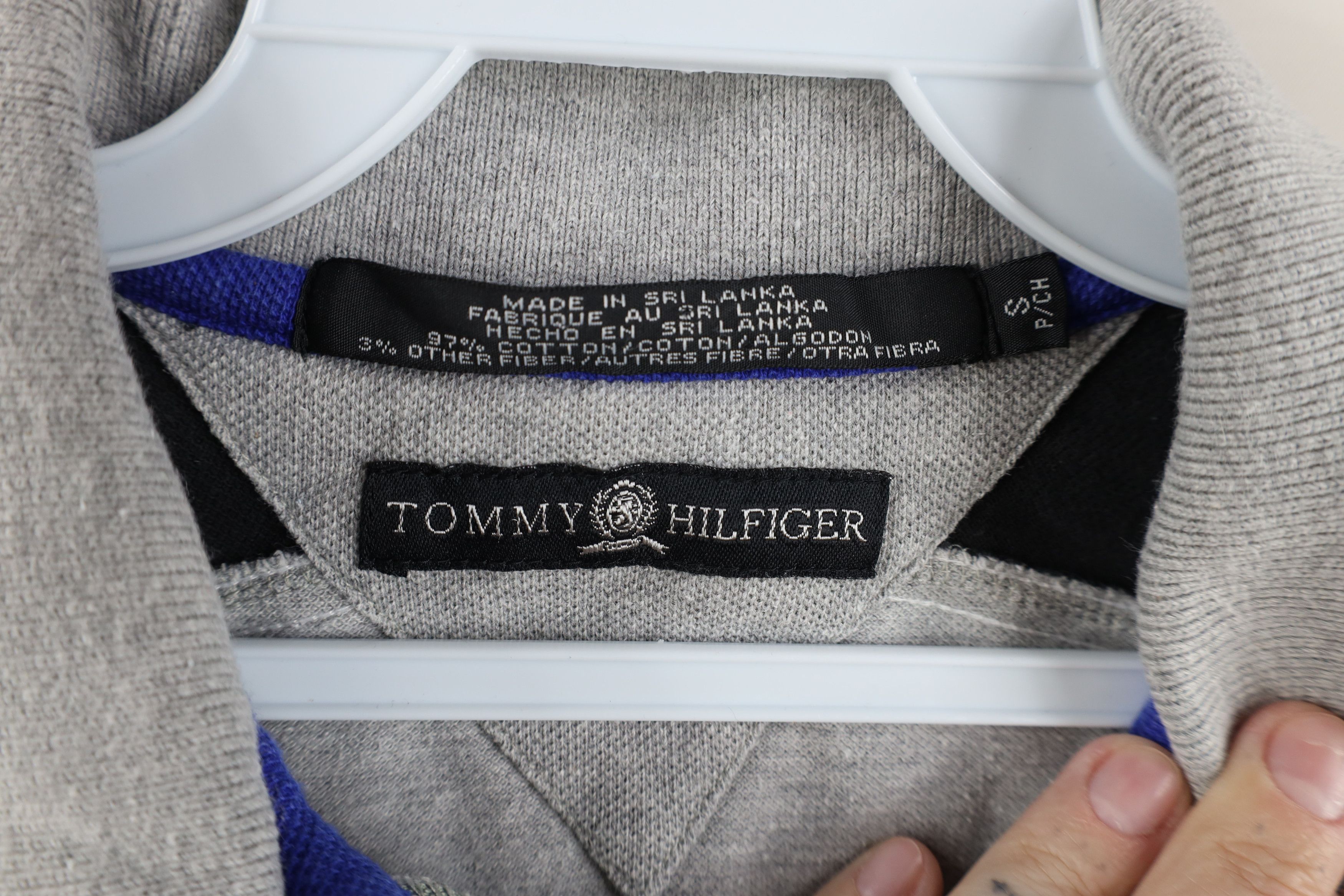 Tommy Hilfiger Vintage 90s Tommy Hilfiger Taped Logo Half Zip Golf Polo Size US S / EU 44-46 / 1 - 7 Thumbnail