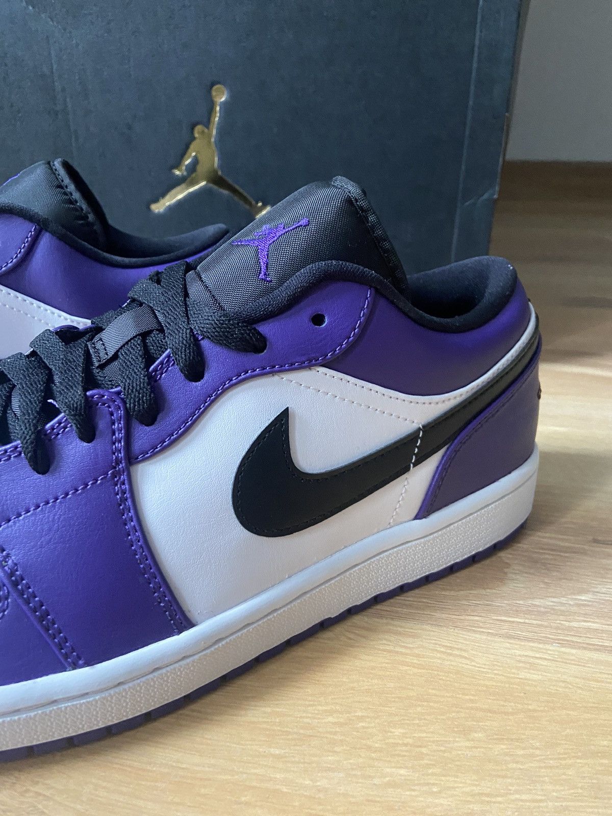 Jordan Brand Air Jordan 1 Low Court Purple White Size US 11 / EU 44 - 5 Thumbnail