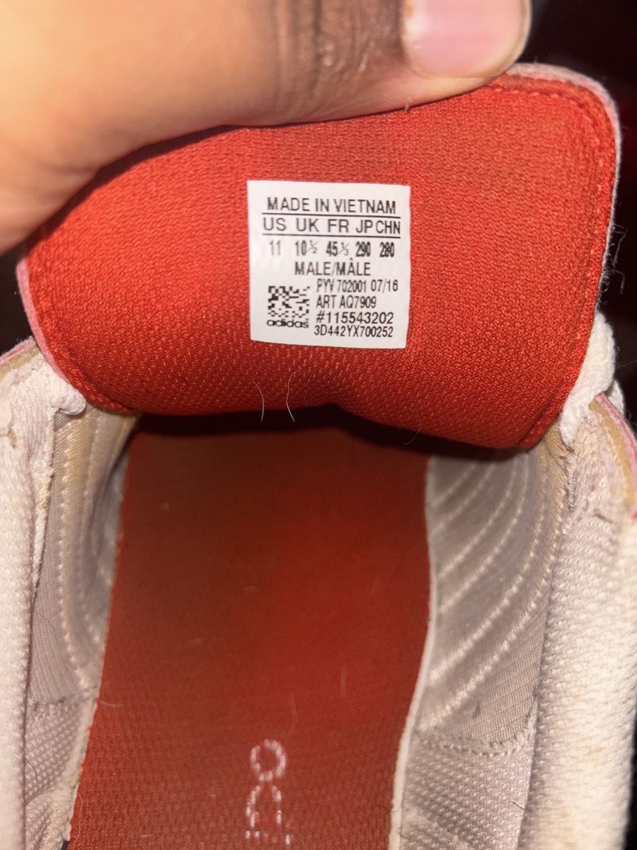 Adidas Red adidas somas size 11 Size US 11 / EU 44 - 5 Thumbnail