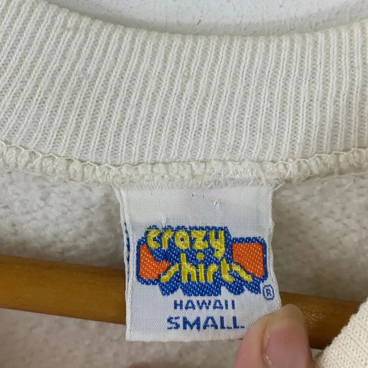 Other Vintage 80’ CRAZY SHIRTS HAWAII Surf California Sweatshirt Size US S / EU 44-46 / 1 - 4 Thumbnail