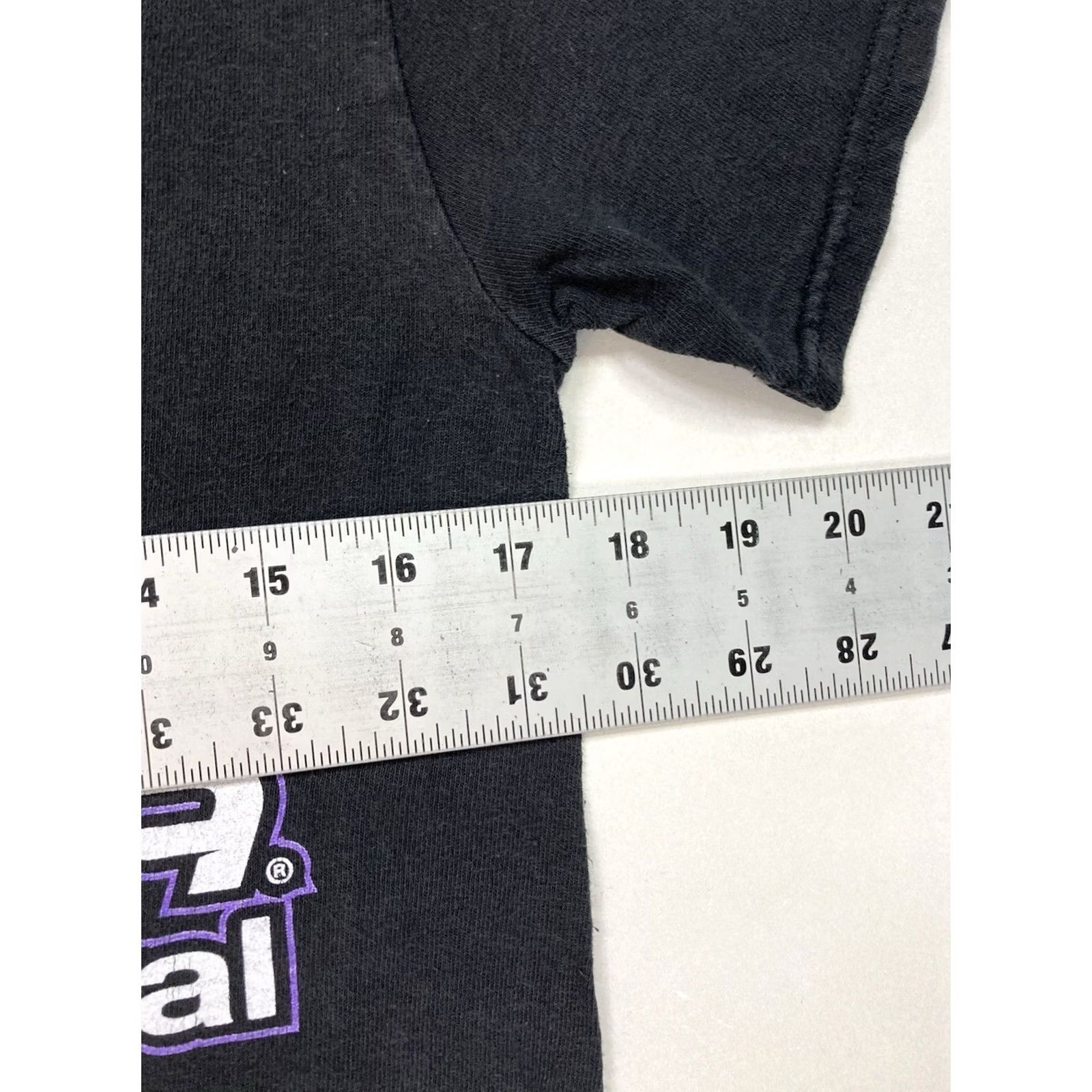 Delta VINTAGE Ultra Music Festival 2019 Miami Graphic T-shirt Women Small Black Short Sleeve Size S / US 4 / IT 40 - 7 Thumbnail