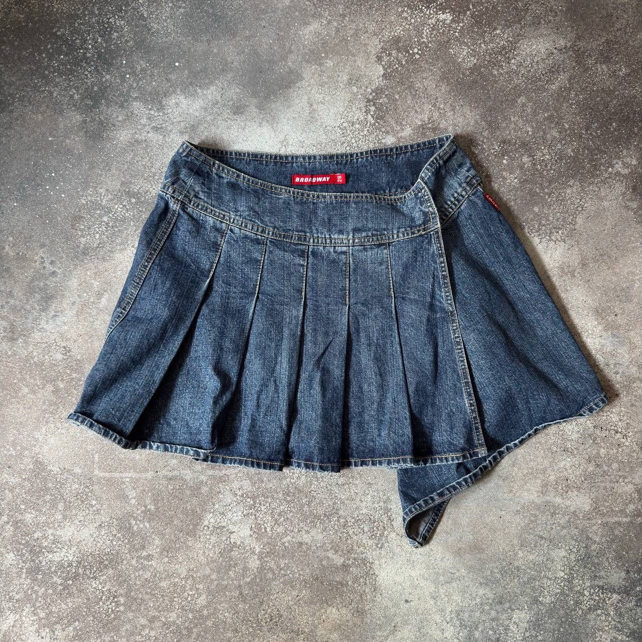 Japanese Brand × Tornado Mart × Vintage Super Sexy Asymmetric Pleated Denim Mini Skirt Size 29" - 1 Thumbnail