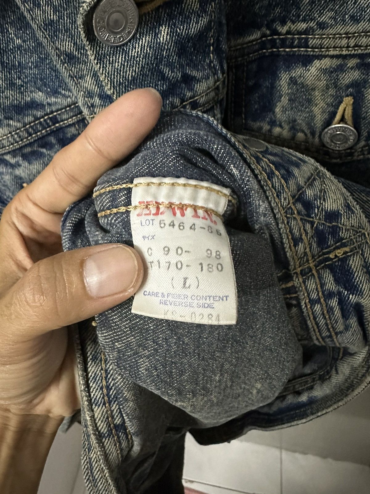 Edwin × Vintage Vintage EDWIN Distressed Denim Jacket Size US L / EU 52-54 / 3 - 13 Thumbnail