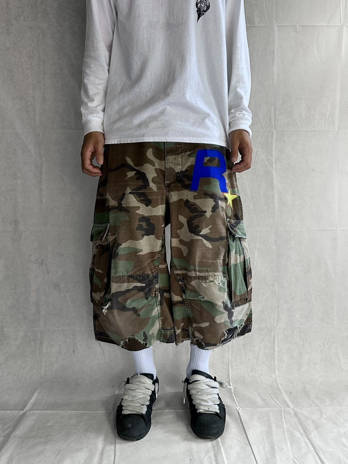 Woodlands VTG WOODLAND CARGO CUSTOM SHORT Size US 34 / EU 50 - 1 Thumbnail