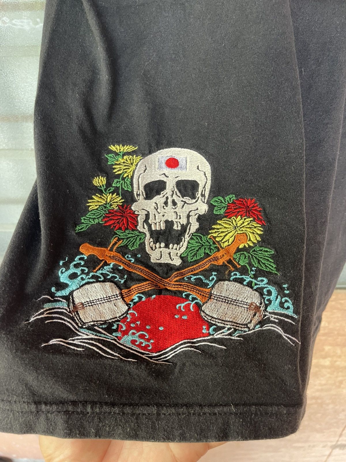 Human With Attitude Vintage Attitude Embroided Skull Japan Shirt Tee Size US M / EU 48-50 / 2 - 10 Thumbnail