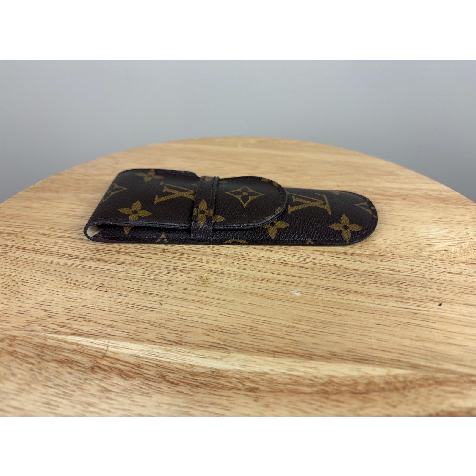 Louis Vuitton Authentic Louis Vuitton Etui Stylo Pen Holder Monogram Size ONE SIZE - 4 Thumbnail